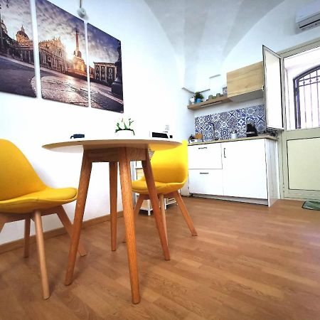 Ma Ma Crociferi 33 Apartment Катания Екстериор снимка